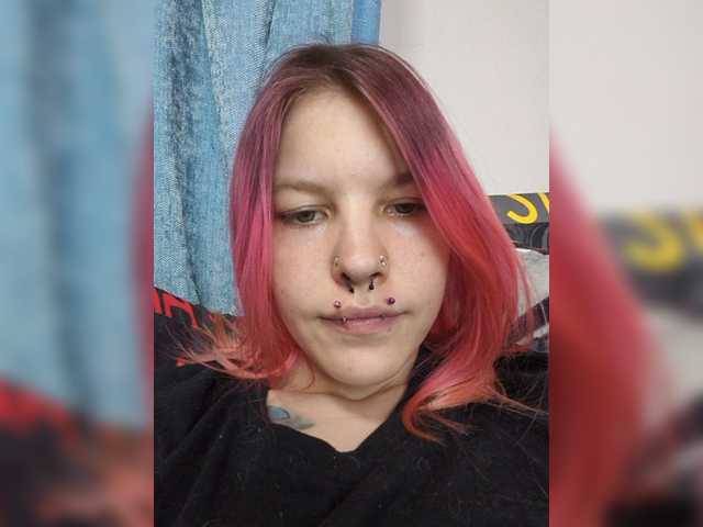 SquirtApril live cam on BongaCams