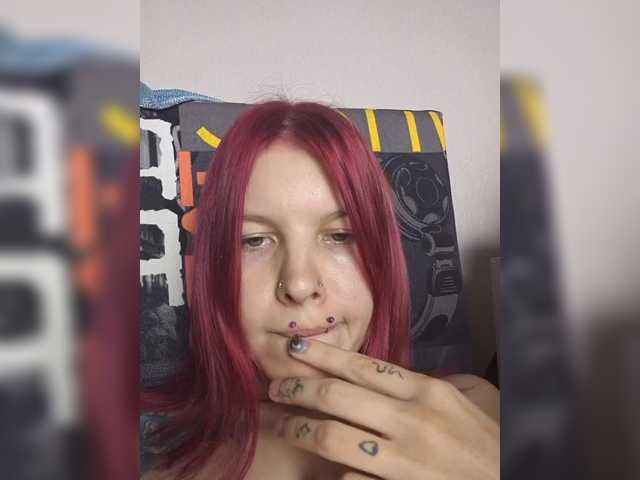 SquirtApril live cam on BongaCams