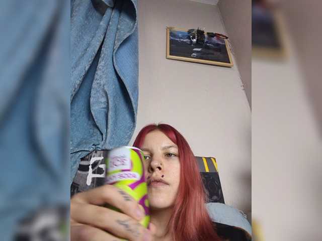 SquirtApril live cam on BongaCams
