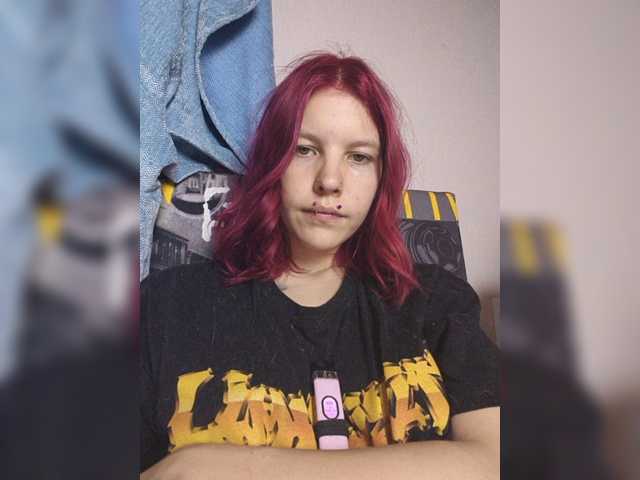 SquirtApril live cam on BongaCams