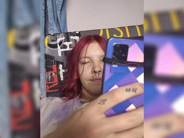 SquirtApril live cam on BongaCams