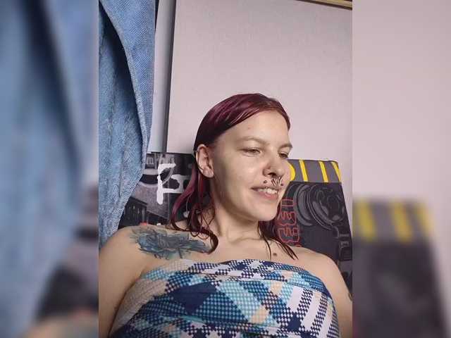SquirtApril live cam on BongaCams