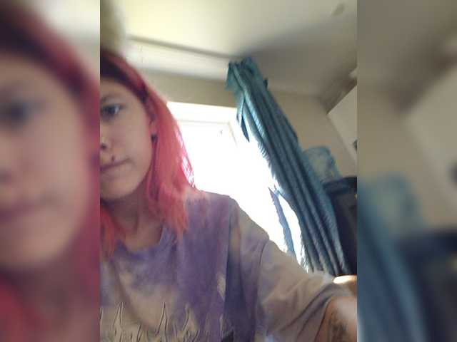 SquirtApril live webcam show