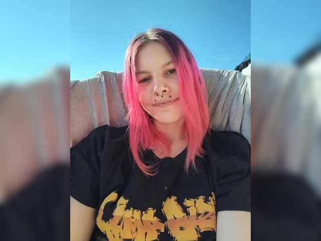 SquirtApril live cam on BongaCams