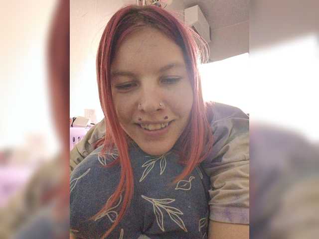 SquirtApril live cam on BongaCams