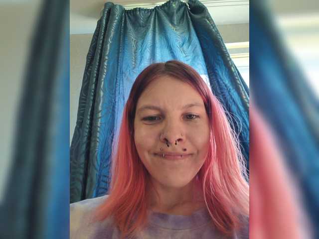 SquirtApril live webcam show