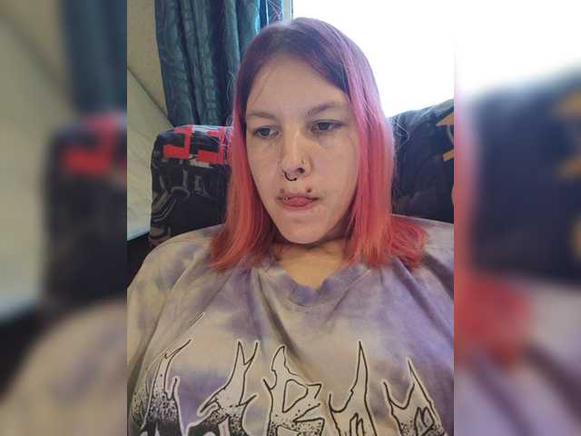 SquirtApril live webcam show