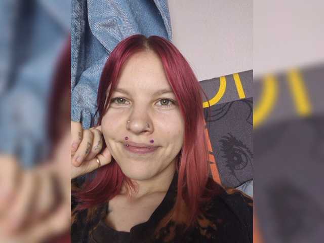 SquirtApril live cam on BongaCams