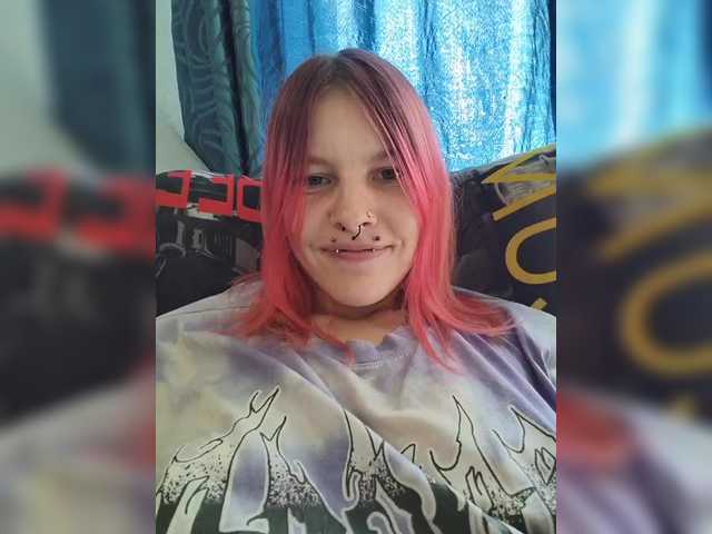 SquirtApril live cam on BongaCams