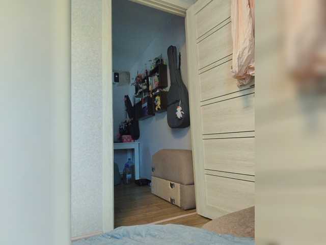 SquirtApril live webcam show