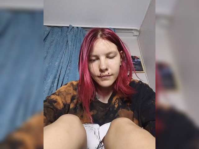SquirtApril live cam on BongaCams