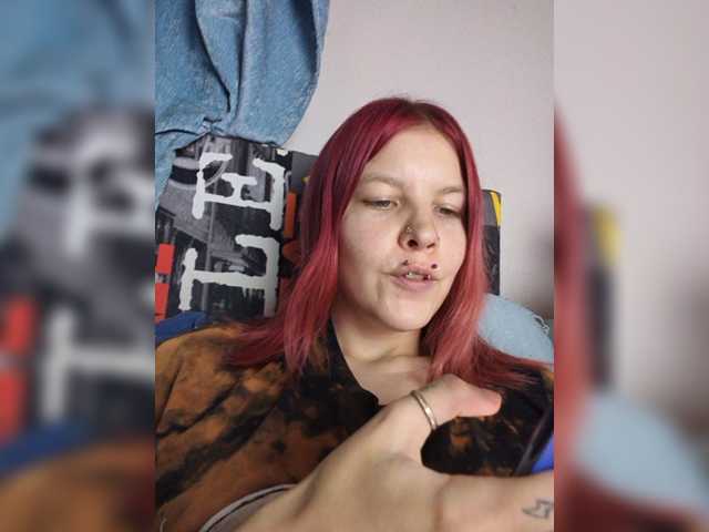 SquirtApril live cam on BongaCams