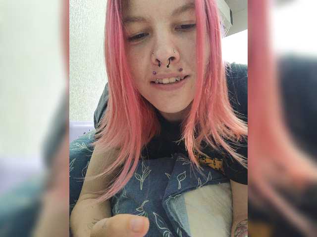 SquirtApril live cam on BongaCams