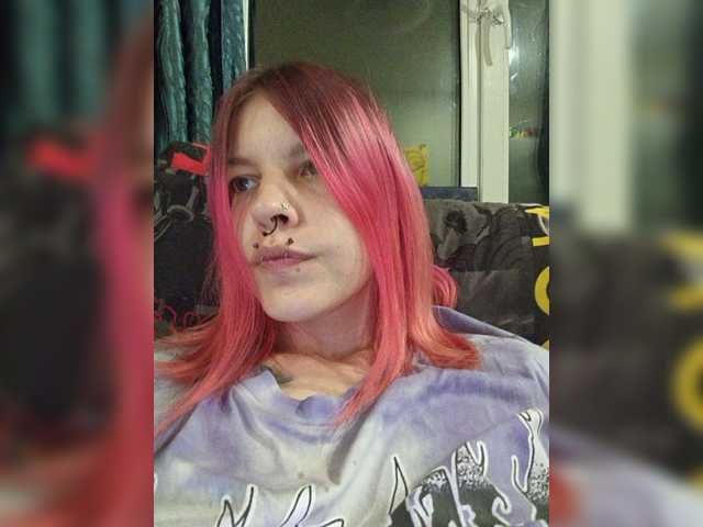 SquirtApril live cam on BongaCams