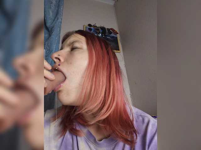 SquirtApril live cam on BongaCams
