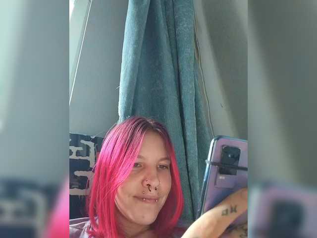 SquirtApril live cam on BongaCams