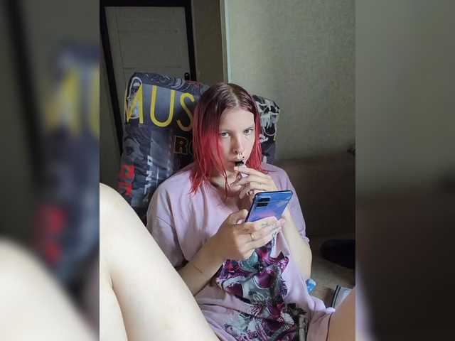 SquirtApril live cam on BongaCams