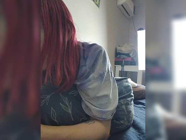 SquirtApril live cam on BongaCams