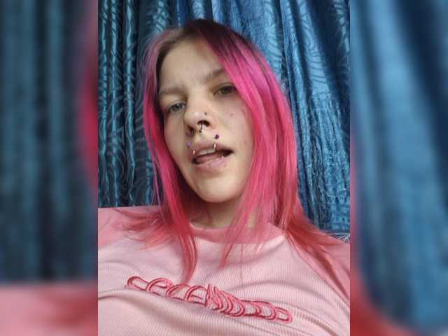 SquirtApril live cam on BongaCams