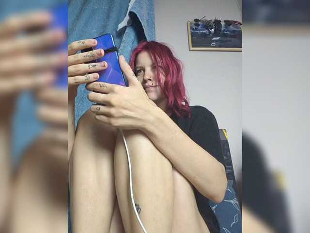 SquirtApril live cam on BongaCams