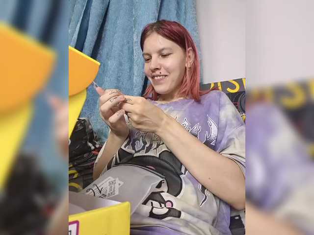 SquirtApril live cam on BongaCams