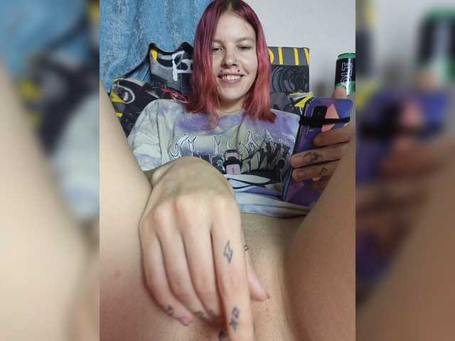 SquirtApril live cam on BongaCams