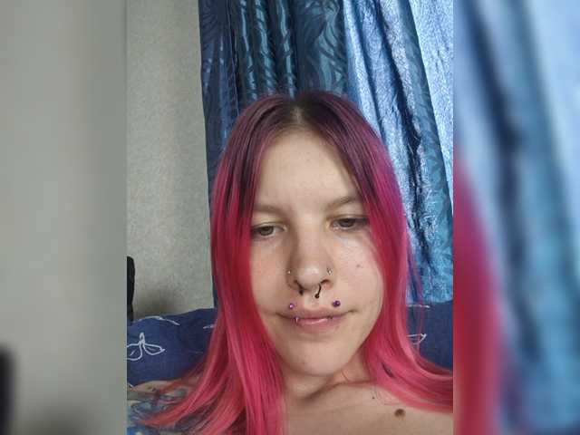 SquirtApril live cam on BongaCams