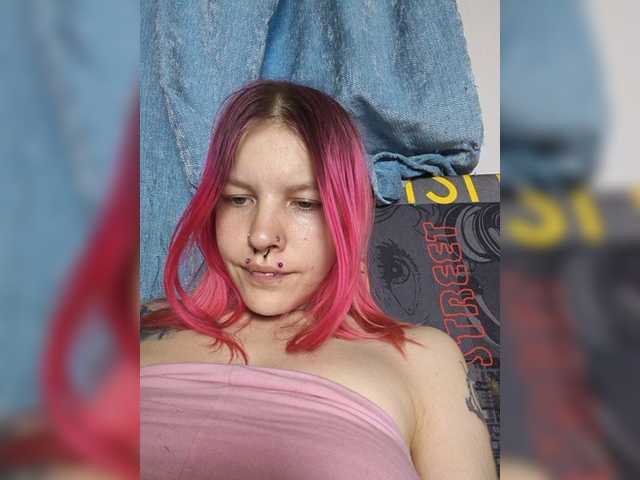 SquirtApril live cam on BongaCams