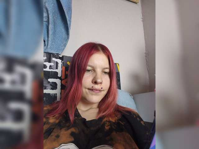 SquirtApril live cam on BongaCams