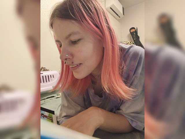 SquirtApril live cam on BongaCams