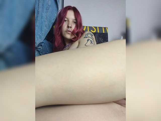 SquirtApril live cam on BongaCams