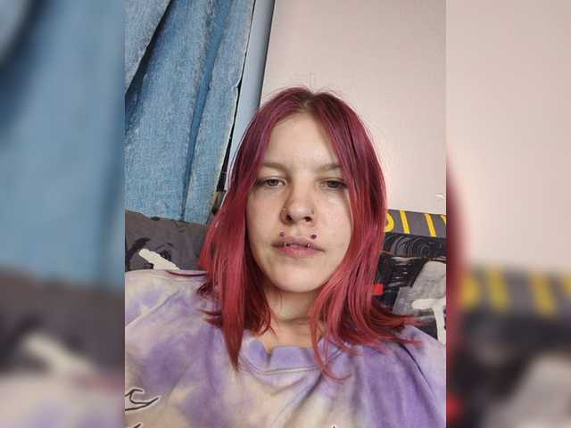 SquirtApril live cam on BongaCams