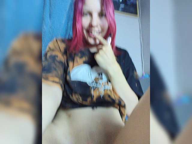SquirtApril live cam on BongaCams