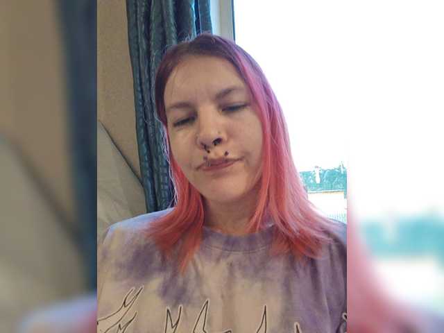 SquirtApril live cam on BongaCams