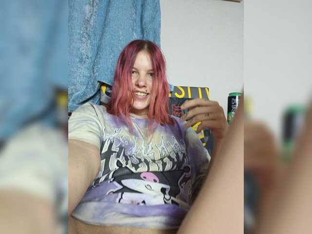 SquirtApril live cam on BongaCams