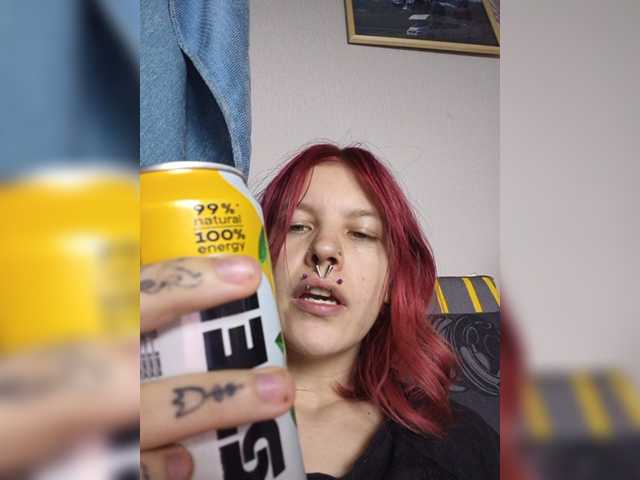 SquirtApril live cam on BongaCams