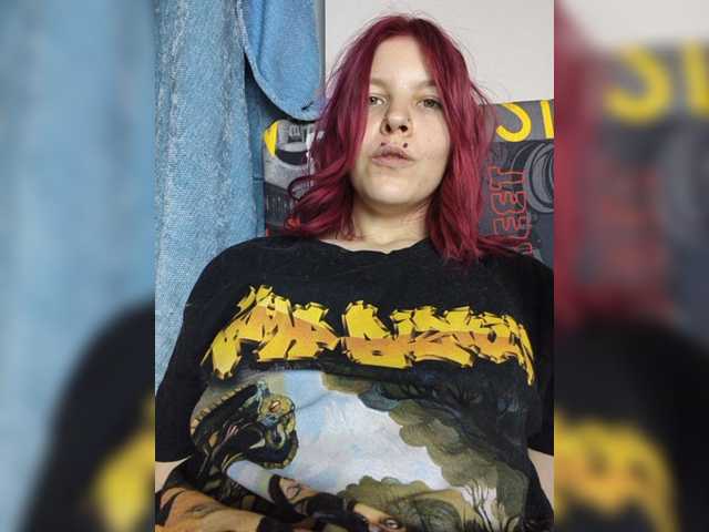 SquirtApril live cam on BongaCams