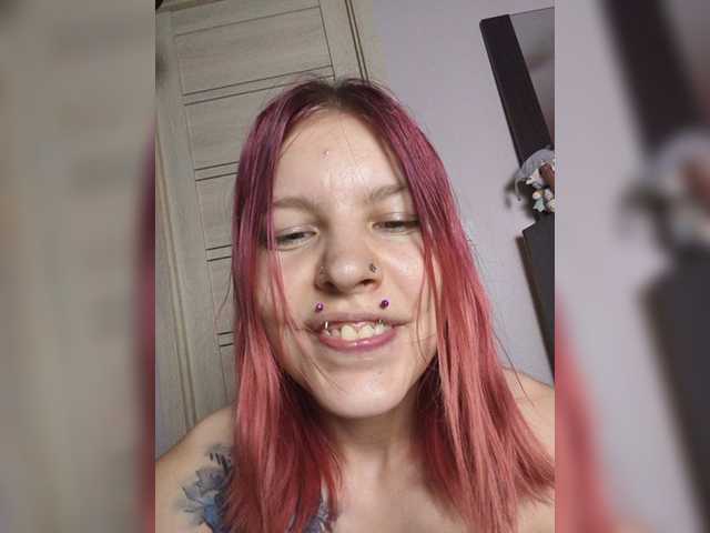 SquirtApril live cam on BongaCams