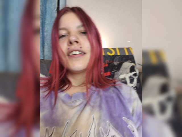 SquirtApril live cam on BongaCams