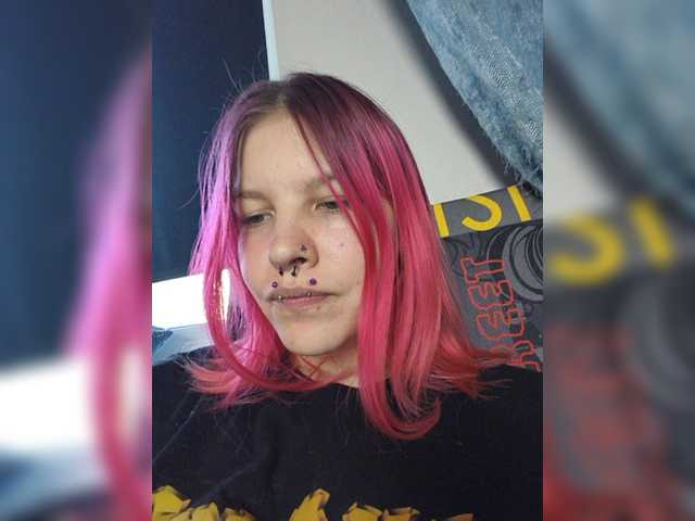 SquirtApril live cam on BongaCams