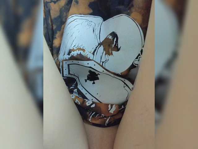 SquirtApril live cam on BongaCams