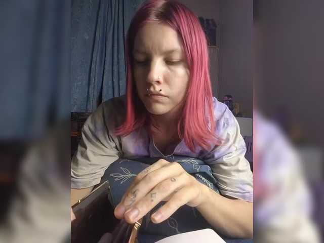 SquirtApril live cam on BongaCams