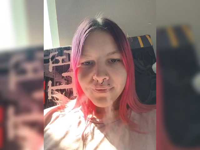 SquirtApril live webcam show