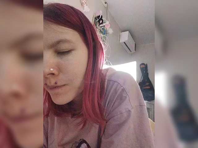 SquirtApril live cam on BongaCams