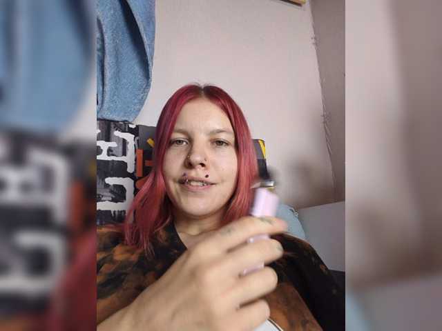 SquirtApril live cam on BongaCams