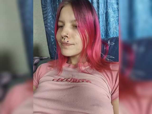 SquirtApril live cam on BongaCams