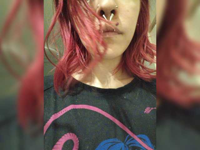 SquirtApril live cam on BongaCams