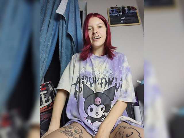 SquirtApril live cam on BongaCams