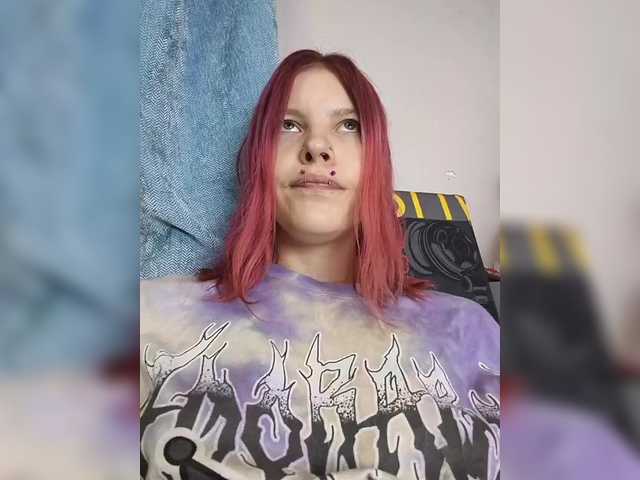 SquirtApril live cam on BongaCams