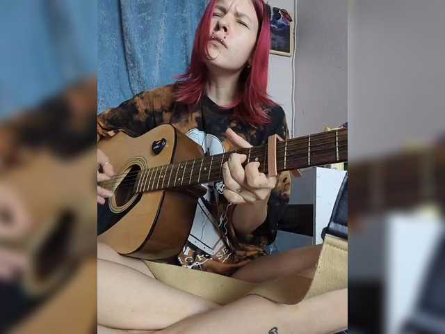 SquirtApril live cam on BongaCams